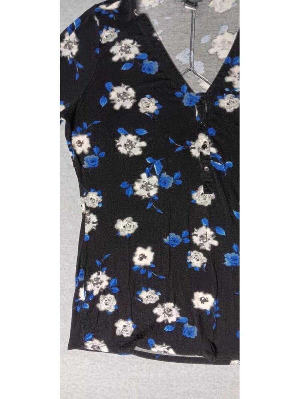 Torrid 3/4 Sleeve Partial Button Up Blouse Womens Size 2XL Black With Blue... - Picture 11 of 12